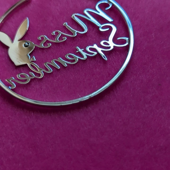 Playboy miss September earrings circle hoop - Picture 6 of 6